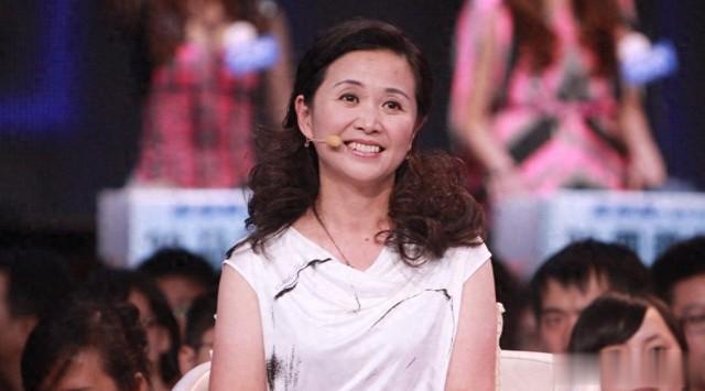 这还是《非诚勿扰》里的黄菡？时隔7年再次亮相，却判若两人_1-第6张图片-九妖电影