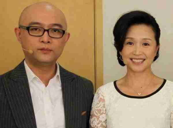 这还是《非诚勿扰》里的黄菡？时隔7年再次亮相，却判若两人_1-第31张图片-九妖电影