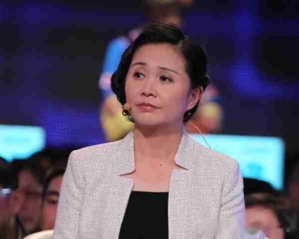 这还是《非诚勿扰》里的黄菡？时隔7年再次亮相，却判若两人_1-第37张图片-九妖电影