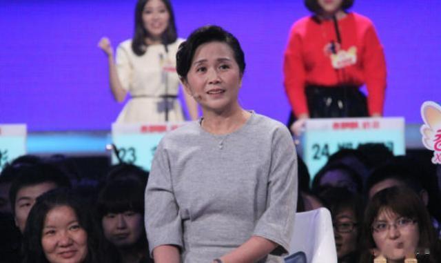 这还是《非诚勿扰》里的黄菡？时隔7年再次亮相，却判若两人_1-第43张图片-九妖电影