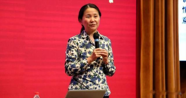 这还是《非诚勿扰》里的黄菡？时隔7年再次亮相，却判若两人_1-第42张图片-九妖电影