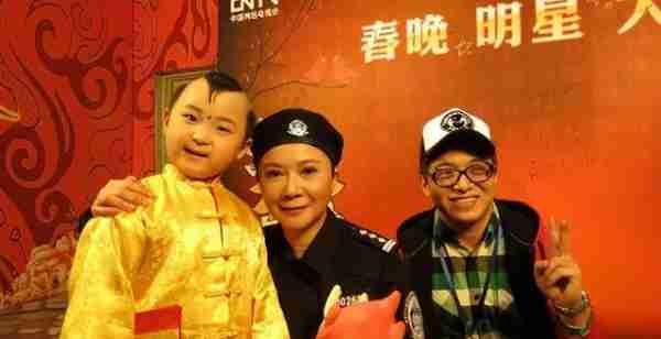 邓鸣贺：6岁上春晚，8岁离世，患病时还在演出，他的悲剧谁来买单-第14张图片-九妖电影
