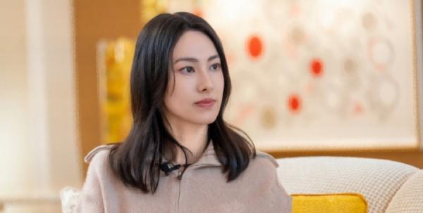 重磅揭秘！梁洛施受邀出演鲁豫有约，坦言生子是人生最幸福的决定，再来一次也毫不后悔！-第1张图片-九妖电影