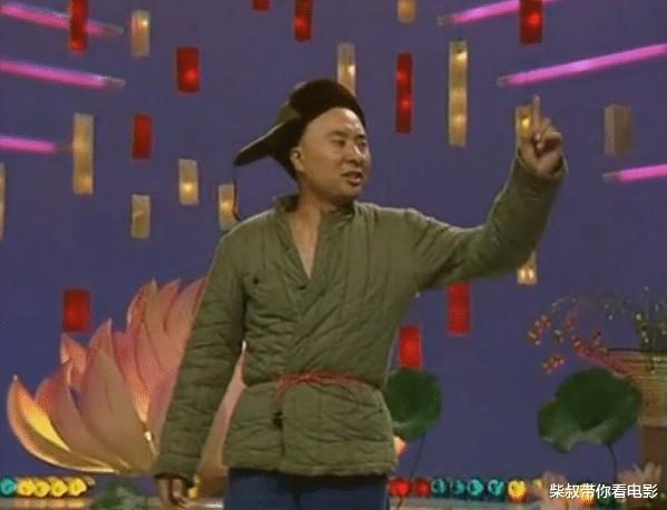 陈佩斯春晚经典时刻：春晚唯一敢光膀子人，因表演太投入直接送医-第9张图片-九妖电影