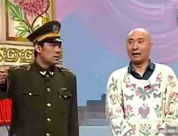 陈佩斯春晚经典时刻：春晚唯一敢光膀子人，因表演太投入直接送医-第19张图片-九妖电影