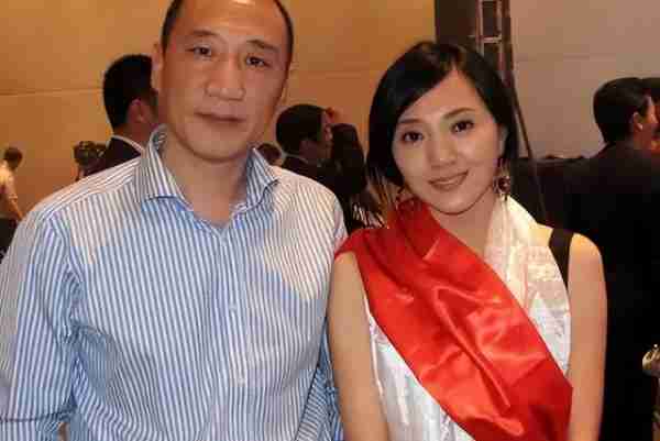 顶替闫妮上春晚爆红,靠“潜规则上位”的她,最后却进了精神病院-第5张图片-九妖电影 顶替闫妮上春晚爆红,靠“潜规则上位”的她,最后却进了精神病院-第5张图片-九妖电影