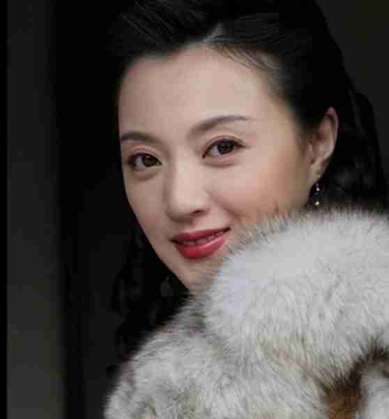 顶替闫妮上春晚爆红,靠“潜规则上位”的她,最后却进了精神病院-第7张图片-九妖电影 顶替闫妮上春晚爆红,靠“潜规则上位”的她,最后却进了精神病院-第7张图片-九妖电影