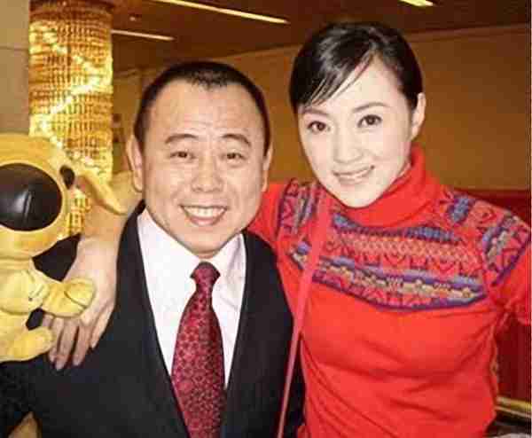 顶替闫妮上春晚爆红?靠“潜规则上位”的她?最后却进了精神病院-第42张图片-九妖电影 顶替闫妮上春晚爆红?靠“潜规则上位”的她?最后却进了精神病院-第42张图片-九妖电影