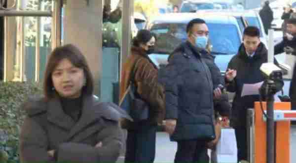 魏大勋秦岚感情近状曝光，许久未同框被质疑分手，男方录春晚超忙-第5张图片-九妖电影