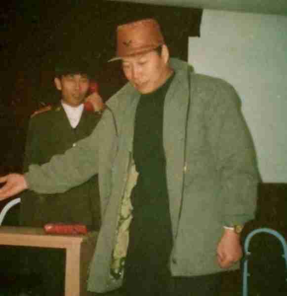 魏积安：10次登上春晚，爱妻子爱家乡，“消失”10年去哪了？-第3张图片-九妖电影