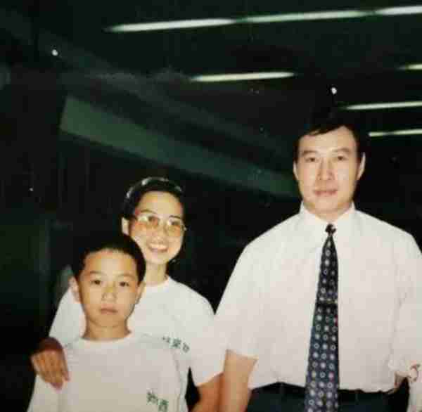 魏积安：10次登上春晚，爱妻子爱家乡，“消失”10年去哪了？-第6张图片-九妖电影