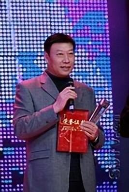 魏积安：10次登上春晚，爱妻子爱家乡，“消失”10年去哪了？_1-第3张图片-九妖电影
