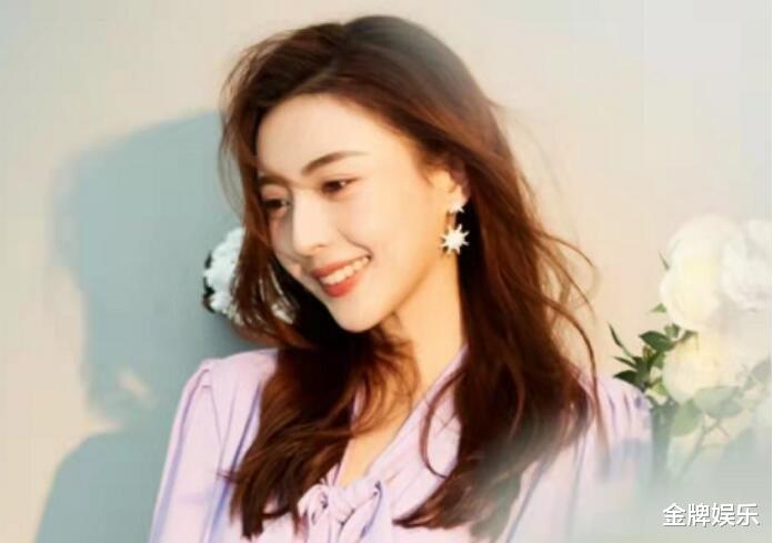 龙年春晚主持人仅保留5人！董卿，冯琳，张舒越全都无缘-第8张图片-九妖电影