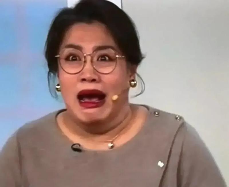 龙年春晚只能打55分：亮点寥寥，语言类节目更是集体“塌房”-第18张图片-九妖电影