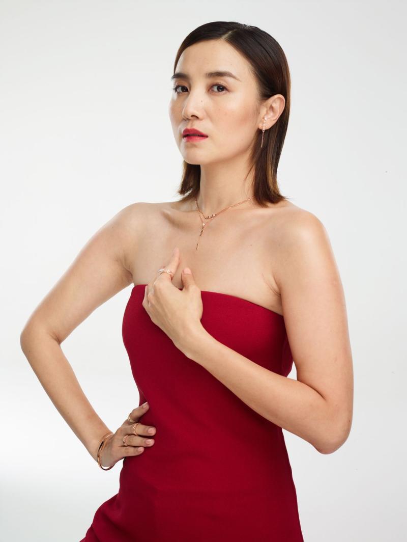 宋佳参加活动生图曝光,肩膀种花花痕迹明显,身材丰腴人高马大-第7张图片-九妖电影 宋佳参加活动生图曝光,肩膀种花花痕迹明显,身材丰腴人高马大-第7张图片-九妖电影