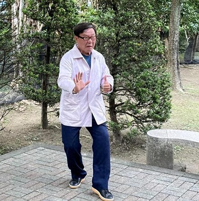 李立群最新回应!不会再来内地拍戏,反复强调自己立场。-第1张图片-九妖电影 李立群最新回应!不会再来内地拍戏,反复强调自己立场。-第1张图片-九妖电影