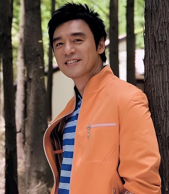 7大“琼瑶美男”今昔颜值对比，有人帅了一辈子，有人发福认不出-第6张图片-九妖电影