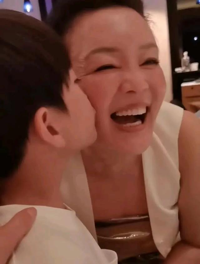 大s提出看娃条件,不露脸,不能与马筱梅同框,不改口叫妈-第2张图片-九妖电影 大s提出看娃条件,不露脸,不能与马筱梅同框,不改口叫妈-第2张图片-九妖电影