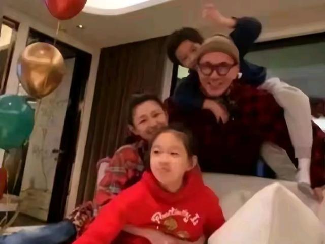 大s提出看娃条件,不露脸,不能与马筱梅同框,不改口叫妈-第5张图片-九妖电影 大s提出看娃条件,不露脸,不能与马筱梅同框,不改口叫妈-第5张图片-九妖电影