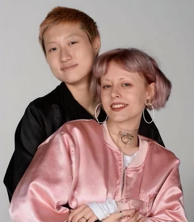 成龙女儿吴卓林近状曝光-睡桥洞,靠救济粮生活,金星说的话应验了-第27张图片-九妖电影 成龙女儿吴卓林近状曝光-睡桥洞,靠救济粮生活,金星说的话应验了-第27张图片-九妖电影