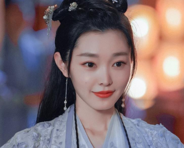 开播仅1天，就成为飙升榜“扛把子”，《第二次初恋》凭啥这么横-第1张图片-九妖电影