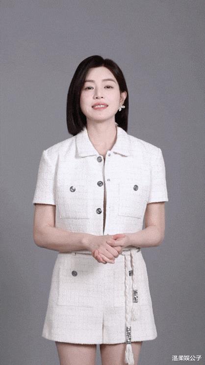 看了41岁陈妍希和36岁陈晓的状态，我发现：他俩真的一点也不搭-第9张图片-九妖电影