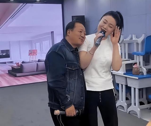 原来他们才是真夫妻,差点被乡村爱情给骗了!-第33张图片-九妖电影 原来他们才是真夫妻,差点被乡村爱情给骗了!-第33张图片-九妖电影