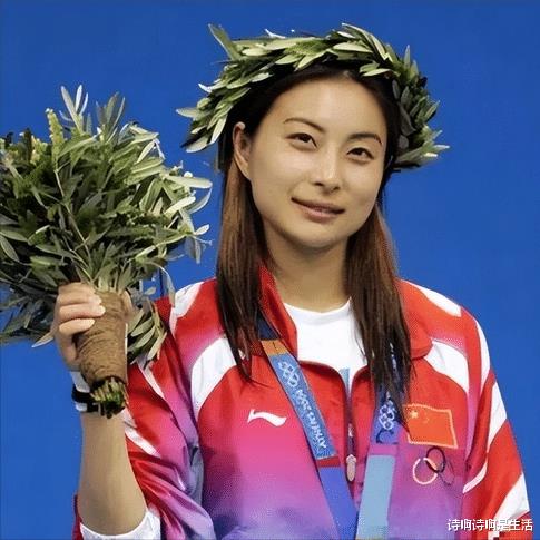 摊牌了，43岁郭晶晶突然官宣新身份，全网恭喜！终于等到这一天-第2张图片-九妖电影