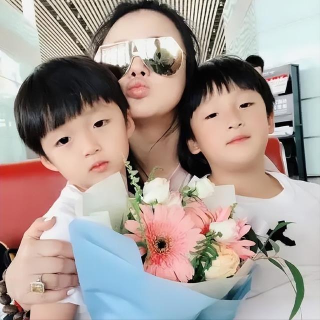 冉莹颖自曝大瓜!3个儿子都是学渣全班倒数,本人北大毕业很受挫-第26张图片-九妖电影 冉莹颖自曝大瓜!3个儿子都是学渣全班倒数,本人北大毕业很受挫-第26张图片-九妖电影