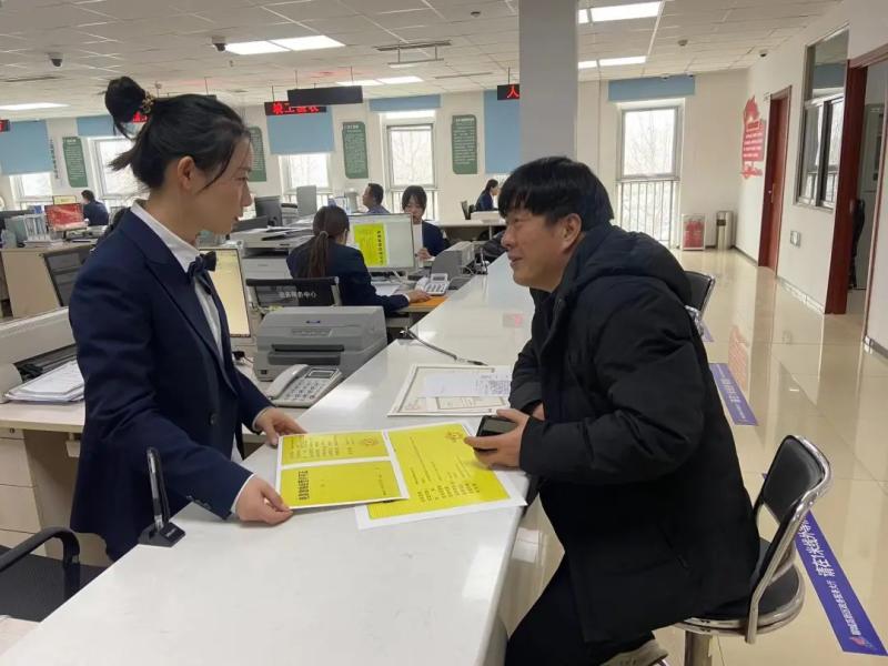 高新区行政审批服务部：发放首张《电影放映经营许可证》（电影放映经营许可证办理的前提）-第4张图片-九妖电影
