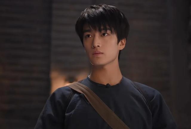 连续8天热度第1,《藏海花》没让人失望,我敢说:这剧会火向全国(藏海花全)-第45张图片-九妖电影 连续8天热度第1,《藏海花》没让人失望,我敢说:这剧会火向全国(藏海花全)-第45张图片-九妖电影