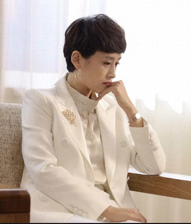 长得漂亮有演技,演了70部戏也没红,今44岁终于被殷桃带红了(殷桃演技真好)-第8张图片-九妖电影 长得漂亮有演技,演了70部戏也没红,今44岁终于被殷桃带红了(殷桃演技真好)-第8张图片-九妖电影