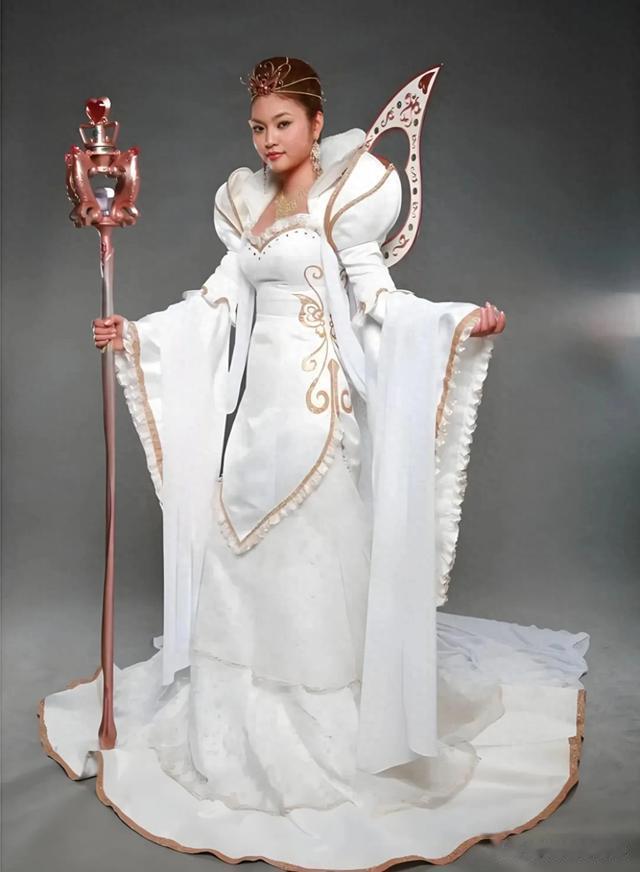 《巴啦啦小魔仙》播出16年,全员塌房?小蓝抄袭,游乐发国难财!(巴拉巴拉小魔仙魔仙小蓝美琪美雪)-第1张图片-九妖电影 《巴啦啦小魔仙》播出16年,全员塌房?小蓝抄袭,游乐发国难财!(巴拉巴拉小魔仙魔仙小蓝美琪美雪)-第1张图片-九妖电影