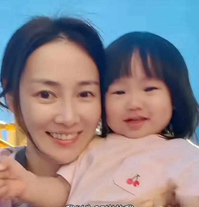 《巴啦啦小魔仙》播出16年,全员塌房?小蓝抄袭,游乐发国难财!(巴拉巴拉小魔仙魔仙小蓝美琪美雪)-第15张图片-九妖电影 《巴啦啦小魔仙》播出16年,全员塌房?小蓝抄袭,游乐发国难财!(巴拉巴拉小魔仙魔仙小蓝美琪美雪)-第15张图片-九妖电影