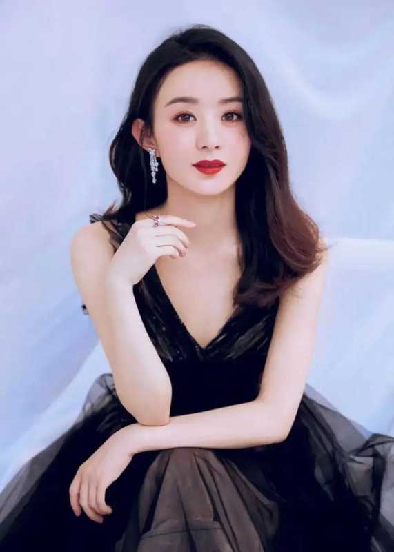 赵丽颖正式官宣喜讯，全网奔走相告：恭喜啊！（赵丽颖终于传来好消息）-第4张图片-九妖电影