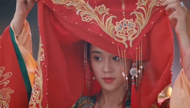 没本事就别翻拍,这十位角色的央视版VS新版,放一起就是降维打击(2020年央视频道改版)-第25张图片-九妖电影 没本事就别翻拍,这十位角色的央视版VS新版,放一起就是降维打击(2020年央视频道改版)-第25张图片-九妖电影