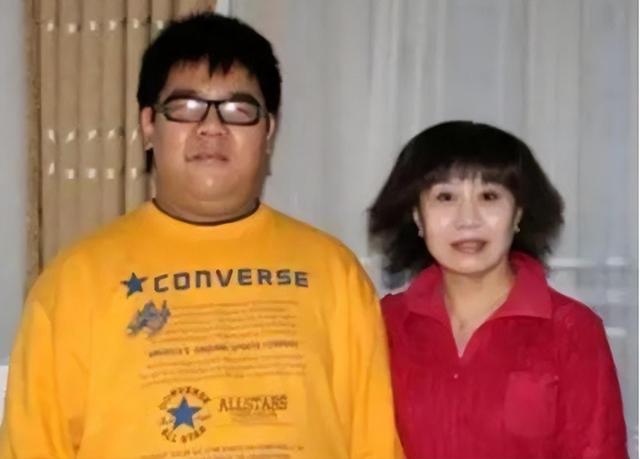 善恶终有报！狂妄自大的“盲人”歌手杨光，终究付出了惨痛代价（盲人歌手扬光）-第9张图片-九妖电影