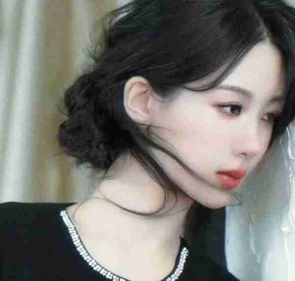 杨紫代言？肖战杀青？赵丽颖状态？李兰迪会影响《流水迢迢》？（杨紫代言过的产品）-第1张图片-九妖电影