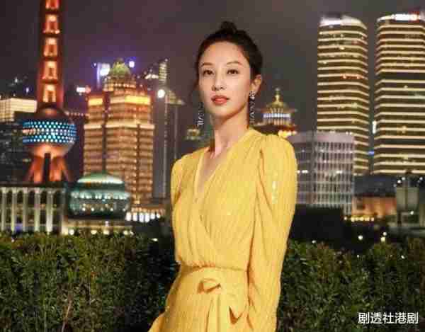 知名港星举家搬离上海，宣布重回香港生活，努力教女儿认繁体字（住上海的香港明星）-第2张图片-九妖电影