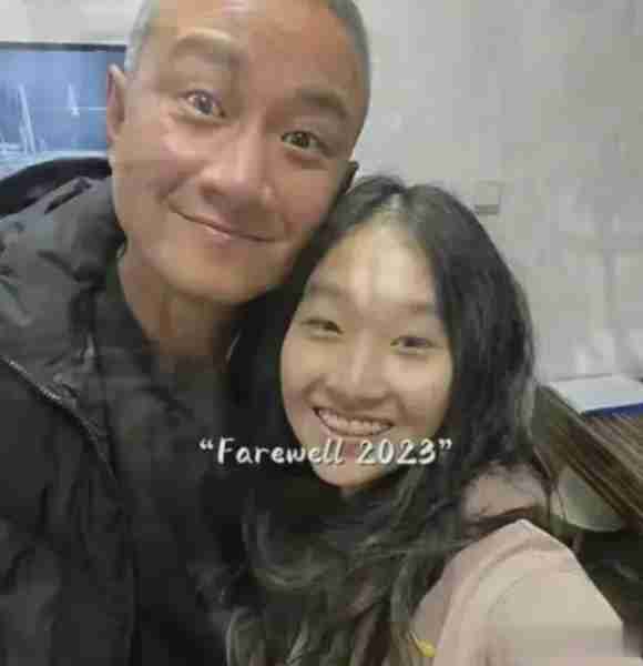 马伊琍文章离婚后首次一家四口合影！一家人笑的很甜，画面很养眼（马伊琍和文章是哪年结婚的）-第8张图片-九妖电影