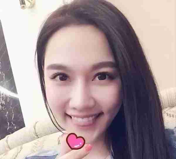 “老实人”任重甘愿成为接盘侠,迎娶内娱第一女海王,网友:绝配(任重现任老婆的资料)-第3张图片-九妖电影 “老实人”任重甘愿成为接盘侠,迎娶内娱第一女海王,网友:绝配(任重现任老婆的资料)-第3张图片-九妖电影