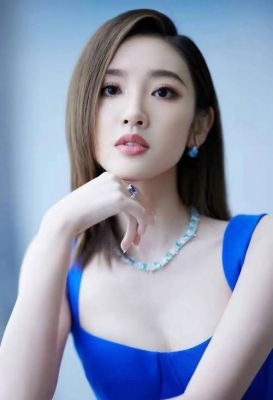 张若昀绯闻女友盘点：唐艺昕等美女实力颜值担当-第1张图片-九妖电影