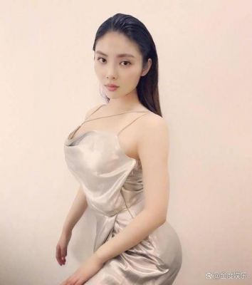 斗鱼奶飞真实姓名揭秘：刘飞儿背后的网红故事-第1张图片-九妖电影
