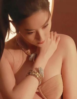 揭开女星吸烟背后的秘密：光环下的真实人生-第1张图片-九妖电影