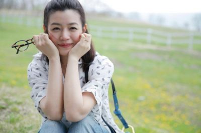 陈妍希父亲去世引发婚变猜测，陈晓缺席悼念引热议-第1张图片-九妖电影