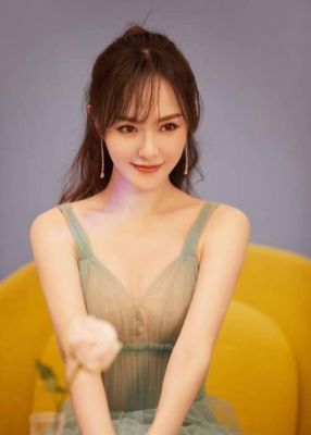 唐嫣与杨幂闹掰真相揭秘：昔日闺蜜为何走向陌路？-第1张图片-九妖电影