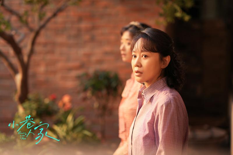 《小巷人家》主演闫妮——与“黄玲”同悲同喜（小巷人家课文内容）-第1张图片-九妖电影