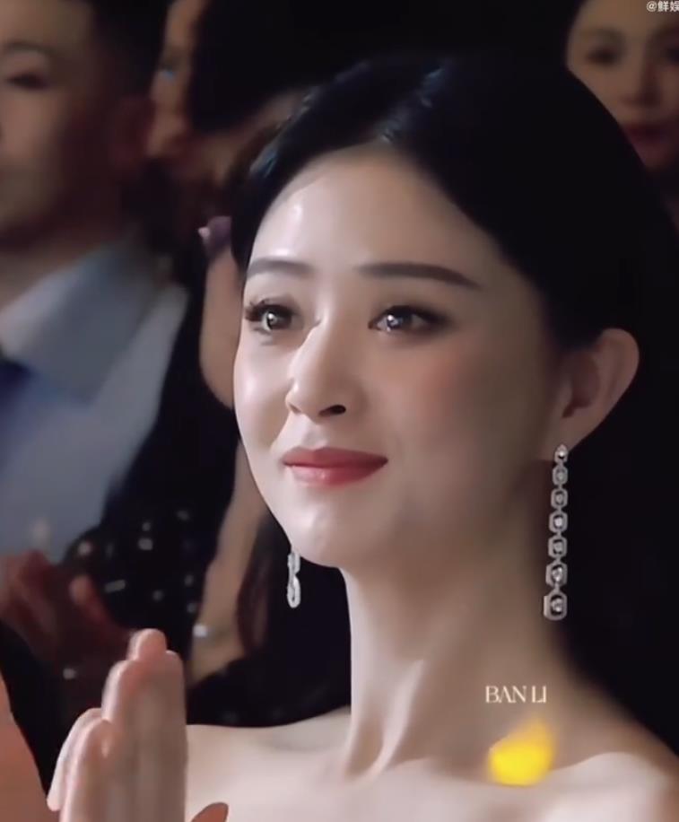 蒋蒋欣瘦了20斤：惊艳亮相 被赞美出新高度-第1张图片-九妖电影