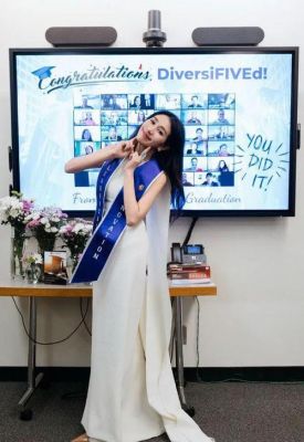 何超盈女儿-荷包蛋-首次曝光，普通打扮引热议-第1张图片-九妖电影