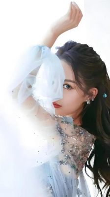 李沁新形象引热议：34岁女星微胖显福气，更添成熟魅力-第1张图片-九妖电影